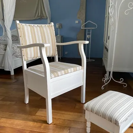 La Ptite Normande Oda ve Kahvaltı